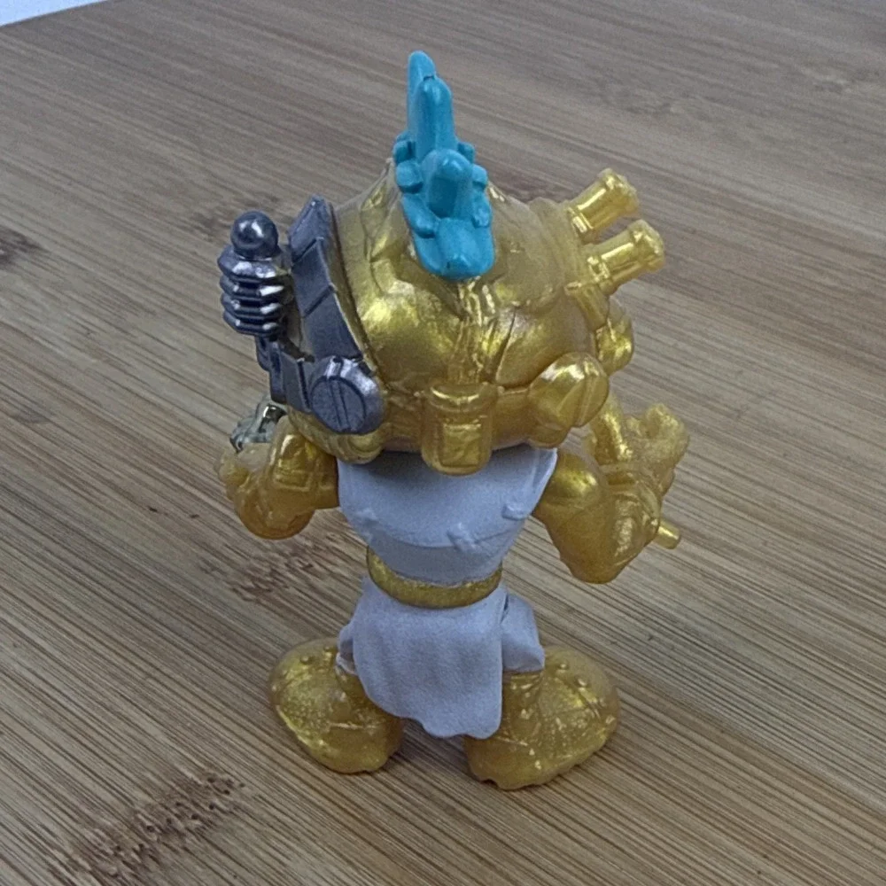 Treasure X Monster Gold‎ Mega Monster Lab Mad Scientist With Gold Dipped Hand